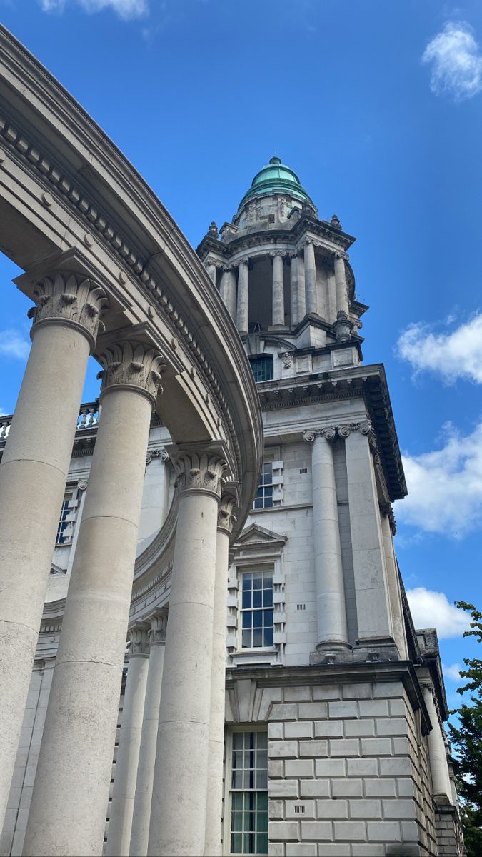 Belfast’s city hall building from the left side of the building Belfast City Hall, Northern Ireland Aesthetic, Belfast Aesthetic, Photo Theme, Irish Architecture, Ireland Aesthetic, Belfast Ireland, Belfast City, Belfast Northern Ireland