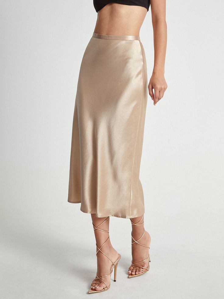 DETAILS
Composition: 100% Polyester
Design: Plain
Style: Elegant
Thickness: Regular
Sheer: No
Material: Satin
Pattern: Plain Flowy Midi Skirt, Plain Style, Jeans Cargo, Satin Midi Skirt, Long Midi Dress, Winter Skirt, Clothing Details, Maxi Robes, Slip Skirt