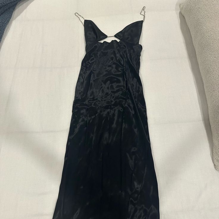 Zara Silk Dress Size Extra Small Never Worn ** Strap Is Off On One Side East To Fix Black Maxi Slip Dress For Night Out, Casual Silk Evening Dress, Casual Evening Silk Dress, Casual Silk Midi Dress For Evening, Fitted Casual Slip Dress For Evening, Silk Black Midi Dress For Night Out, Black Lined Slip Dress For Night Out, Black Lined Midi Evening Dress, Black V-neck Midi Dress