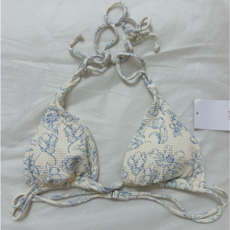 Brand New With Tags And Never Worn! Has Removable Padding. Tagged Frankie's For Exposure. Currently Retails For $46.00. Offers Accepted But No Lowballing Or You Will Be Declined! If You Would Like Faster Shipping/Next-Day Dispatch Please Message Me Beforehand Cute Bathing Suits Triangle, Beige Swimwear With Adjustable Straps For Summer, Beige Adjustable Straps Swimwear For Summer, Fitted Cream Swimwear For Summer, Cream Fitted Swimwear For Spring, Fitted Cream Swimwear For Spring, Beige Summer Swimwear With Adjustable Straps, Cream Beachwear Swimwear For Pool, Fitted Cream Swimwear For Pool