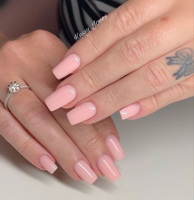 Acrylic Claws, Gel Nails Cute, Squoval Acrylic Nails, French Manicure Acrylic Nails, Unghie Sfumate, Tapered Square Nails, Nails Pretty, Subtle Nails, Nails Cute