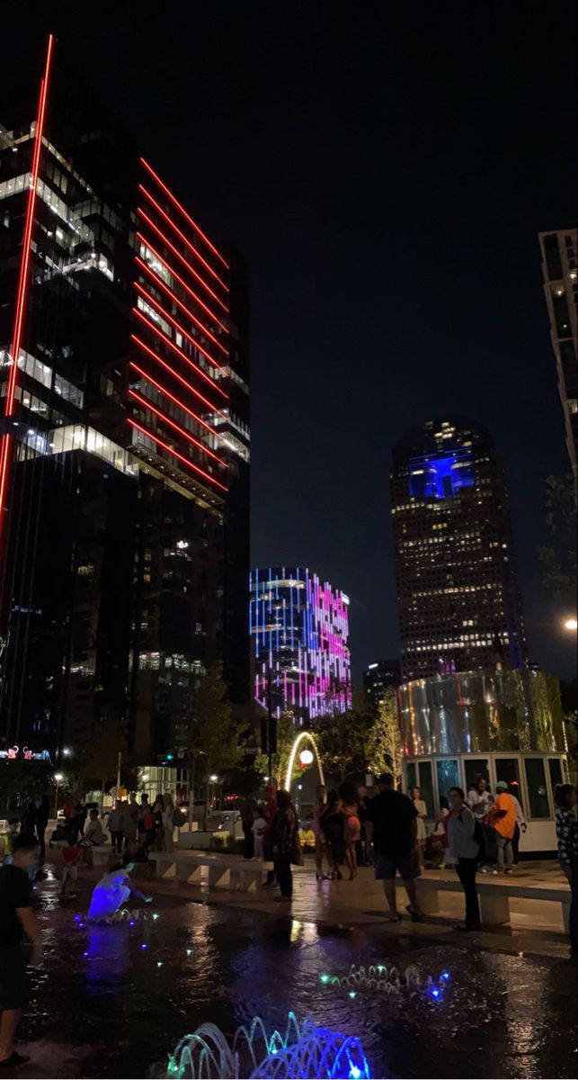 tall buildings night time dark Downtown Dallas Aesthetic, Downtown Dallas At Night, Dallas At Night, Building Aesthetic, Downtown Dallas, Dallas Stars, London Life, Ig Post, Night Aesthetic