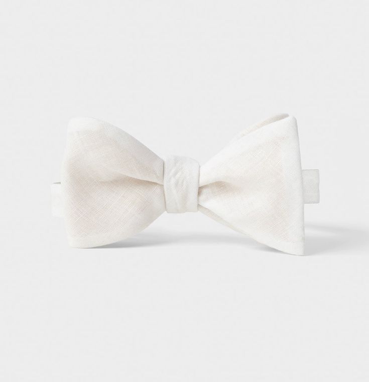 Formal White Bow Tie With Butterfly Knot, White Formal Bow Tie With Butterfly Knot, Classic White Bow Ties, White Dapper Bow Tie For Formal Occasions, Elegant White Bow For Summer, Classic White Bow With Ties, Classic White Bow For Formal Occasions, Classic White Bow For Summer, White Bow With Tie Back For Spring