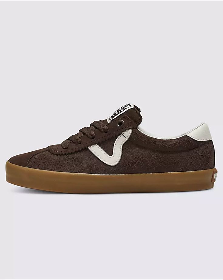 Sport Low Shoe Brown Vans, Vans Store, Heritage Fashion, French Oak, Court Shoes, Suede Shoes, Top Shoes, Retro Inspired, Dream Wardrobe