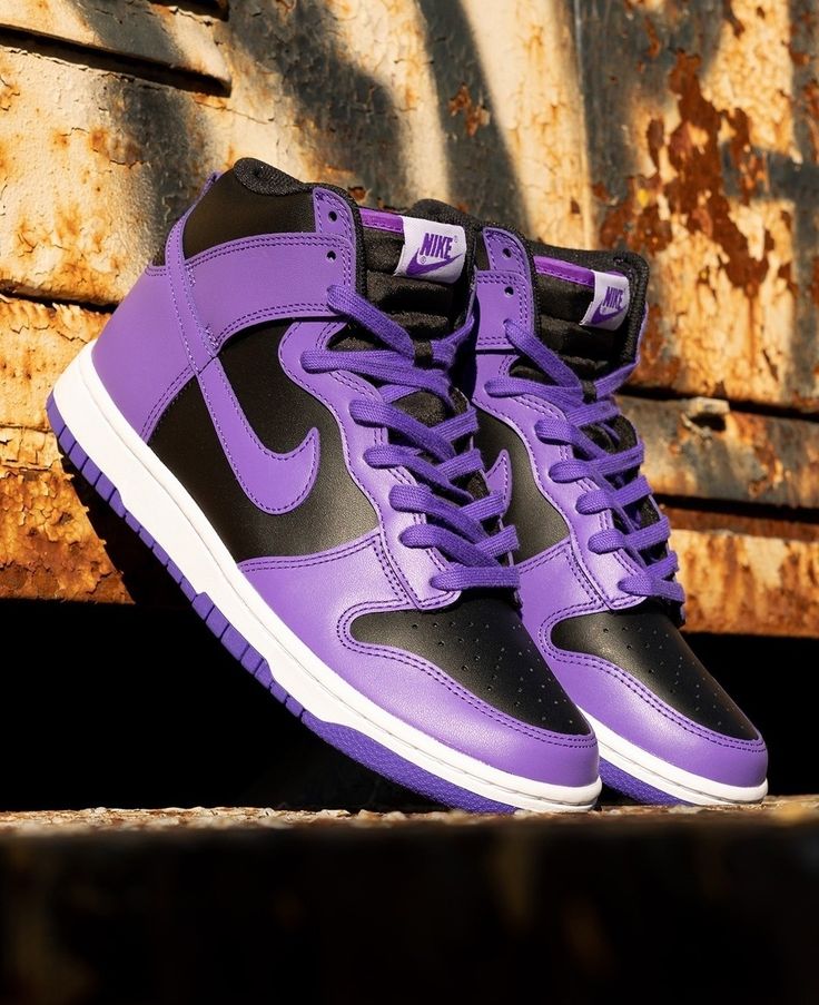 Nike Jordan Purple, Sneaker Reselling, Purple Wardrobe, Jordan Apparel, Purple Basketball Shoes, Jordan Purple, Retro Jordans, Sneaker Trends, Custom Jordans