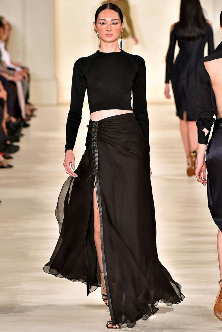 Ralph Lauren 2015, Ralph Lauren Spring 2015, Larissa Hofmann, Designer Ralph Lauren, Ralph Lauren Style, American Fashion Designers, Long Skirts, Ralph Lauren Collection, 2015 Fashion