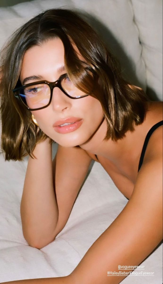 Trending Glasses Frames, Hayley Bieber, Glasses For Round Faces, Glasses Outfit, Glasses Inspiration, Hailey Bieber Style, Glasses Trends, Camila Morrone, Eyewear Trends