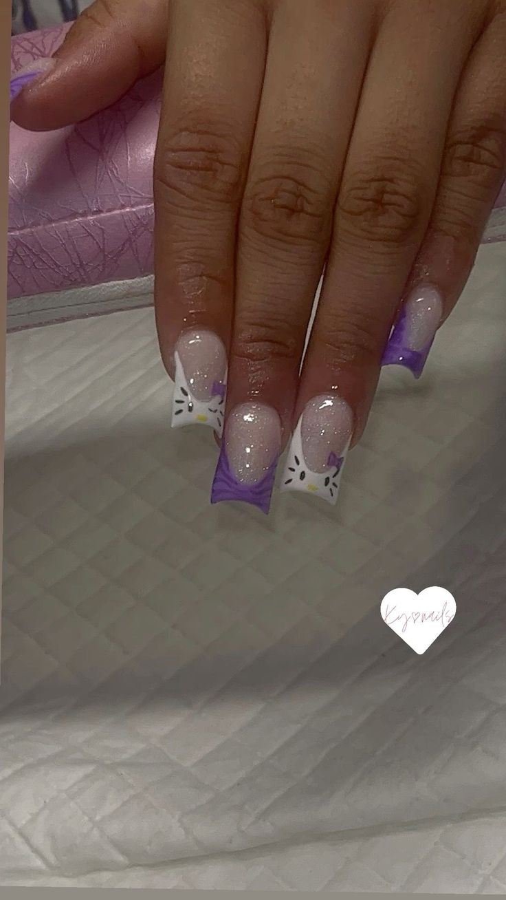 Acrylic Nail Designs White Tip, Purple Hello Kitty Nails Short, Medium Square Acrylic Nails Hello Kitty, Nails Inspiration Purple Short, Simple Nail Ideas Purple, Purple Nails Hello Kitty, Purple Set Nails, Nail Ideas Purple Short, Short Acrylic Nails Purple Design