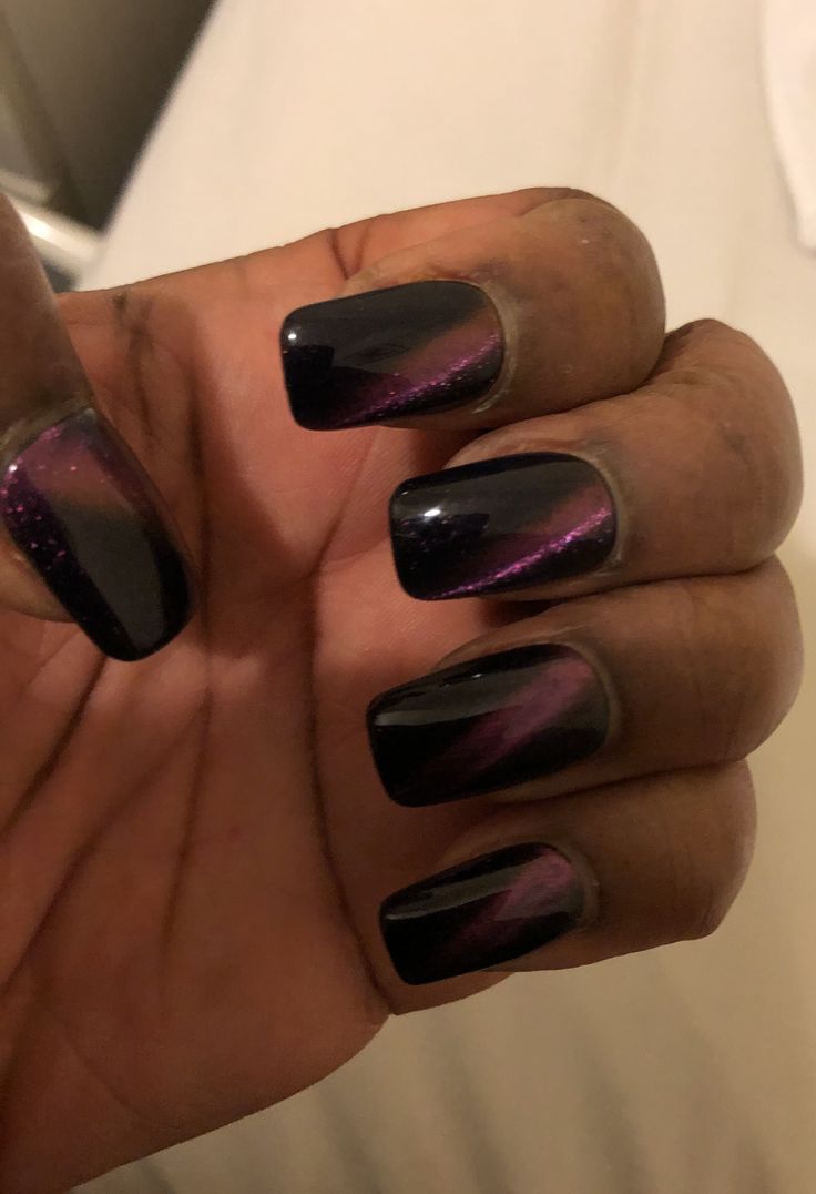 Cat Eye Short Nails, Nails On Black Skin, Nails Cat Eye, Eyes Nails, Cat Eye Nails Polish, Cats Eyes, Eye Nails, Finger Nails, Polygel Nails