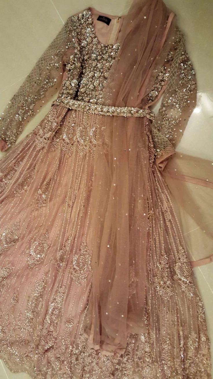 Pakistani Maxi, Pakistani Maxi Dresses, Pink Anarkali, Walima Dress, Shadi Dresses, Dress Pakistani, Pakistani Formal Dresses, Desi Wedding Dresses, Muslim Wedding Dresses