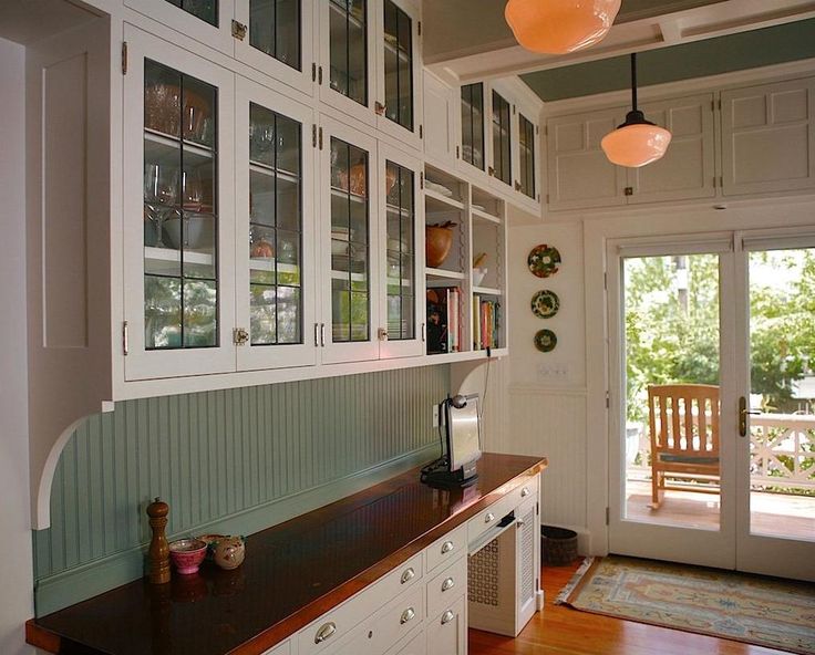 the kitchen is clean and ready to be used for cooking or dining room purposess