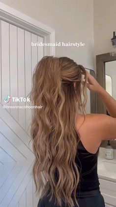 Grad Hair, Cotton Eyed Joe, Cute Natural Hairstyles, Video Tiktok, Photography Lifestyle, Sleek Ponytail, Prom Hairstyles, Spice Girls, Art Fashion