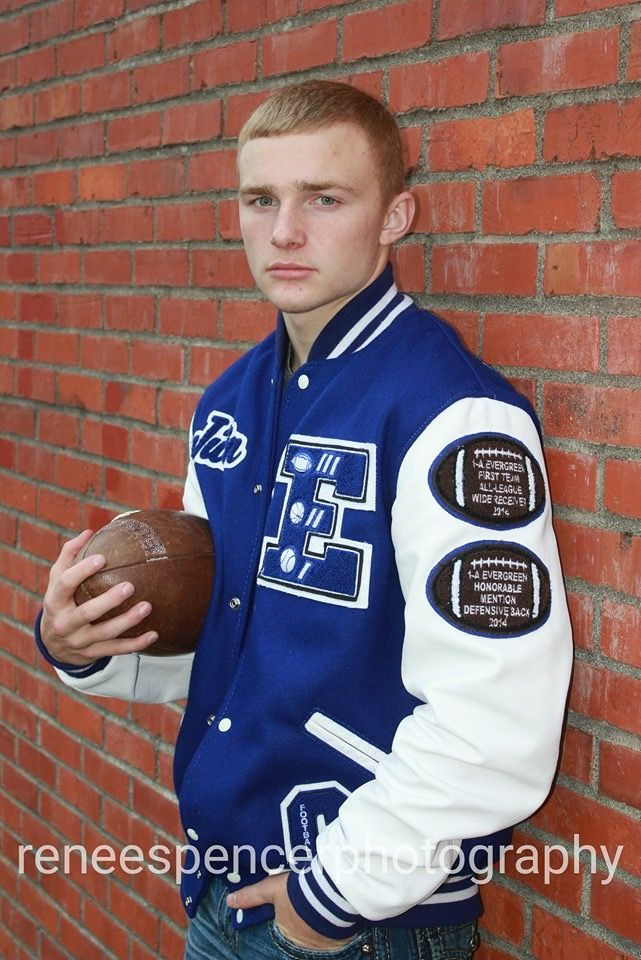 Trend Letters Letterman Jackets. One of a kind custom coats made in Portland, OR Letterman Jacket Pictures, Letterman Jacket Ideas, Football Senior Photos, Football Senior Pictures, Senior Jackets, Varsity Jacket Outfit, Senior Photos Boys, School Jacket, Football Jackets