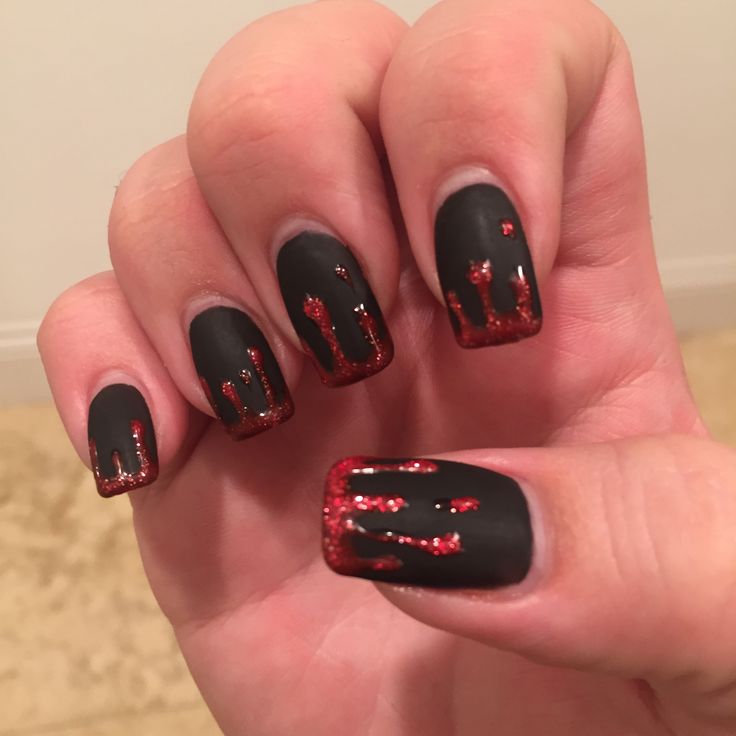 Black And Red Blood Drip Nails, Halloween Blood Drip Nails, Black Nails With Blood Drip, Blood Drop Nails, Blood Dripping Nails, Black And Red Halloween Nails, Blood Drip Nails, Blood Nails, Vampire Nails