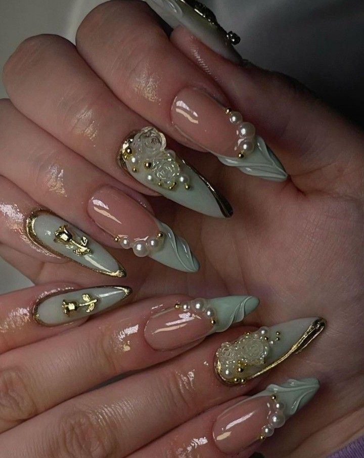 Jade Nails, Nails With Gold, Edgy Nails, Her Nails, Classy Acrylic Nails, Pretty Gel Nails, Unique Acrylic Nails, Fire Nails, Dream Nails