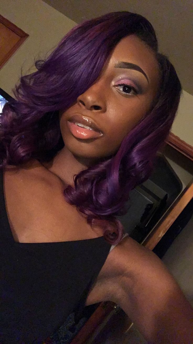 Violet Hair On Black Women, Purple Natural Hair Black Women, Purple Natural Hair, Fuchsia Hair, Blue Purple Hair, Event Hairstyles, Styled Hair, Short Box Braids Hairstyles, Short Box Braids