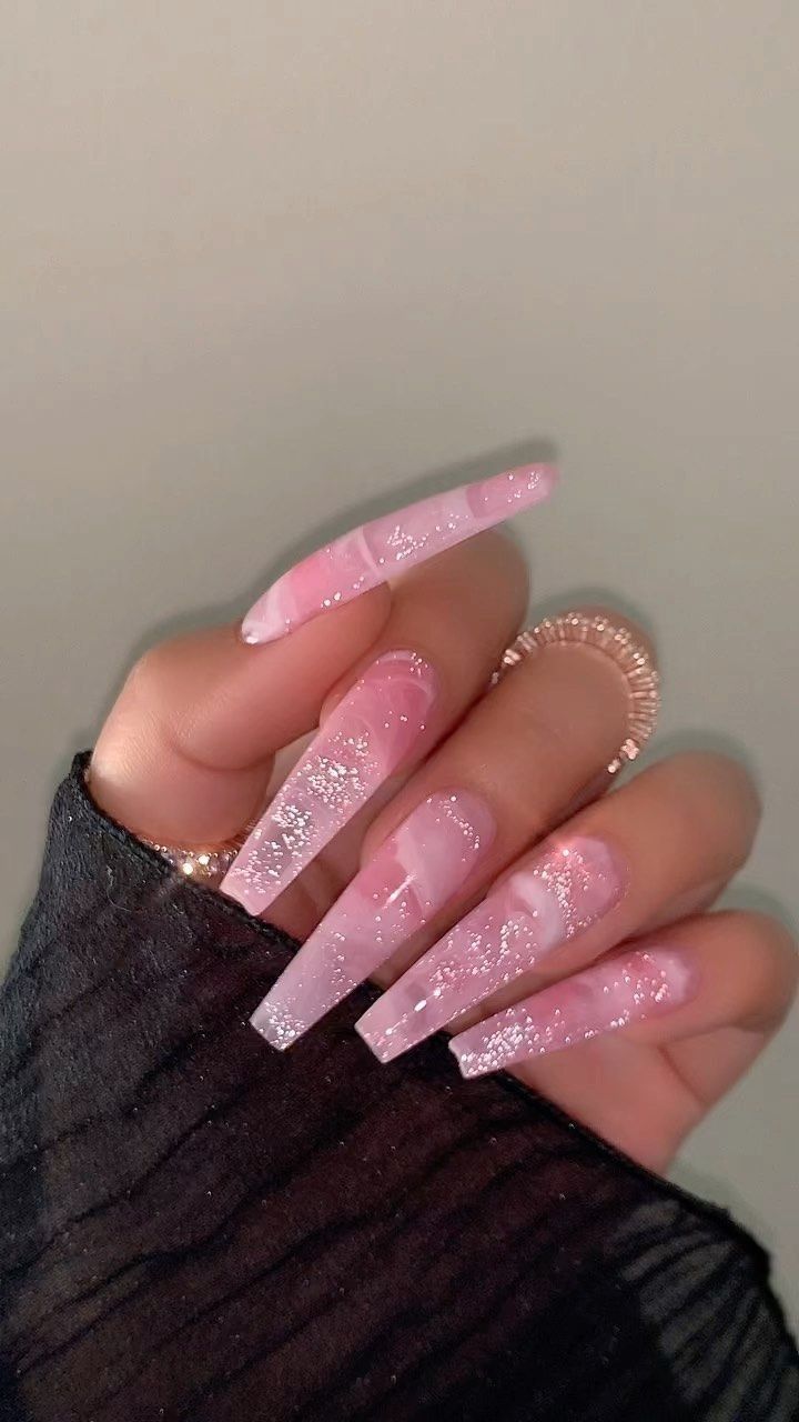 Best Acrylic Nails Long, Long Nails Inspiration Summer, Pink Nails Coffin Long, Clear Pink Nails With Design, Pink Acrylic Nails Simple, Pink Coffin Nail Designs, Pink Acrylic Nails Designs, Long Nails Inspiration, Long Pink Acrylic Nails