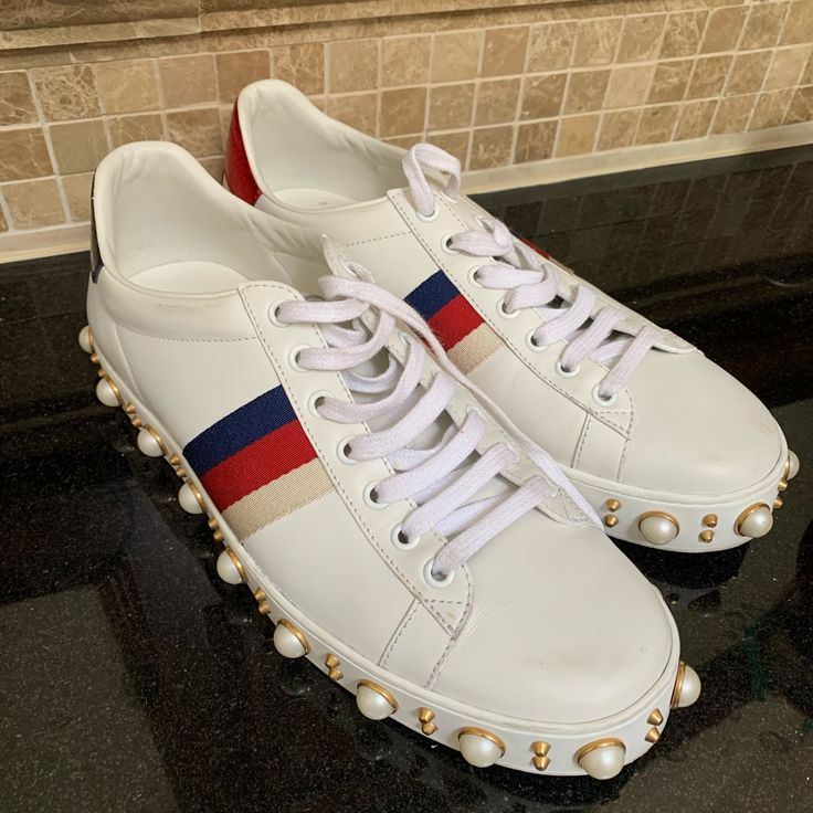 Gucci Pearl Accent Sneakers Low Top. Very Good Condition. Designer Size 39.5 And Is True To Size. Gucci Sneakers With Studded Rubber Outsoles, Designer Gucci Custom Sneakers With Round Toe, Pearl Sneakers, Shoes Gucci, Gucci Shoes, Womens Shoes Sneakers, Low Top, Shoes Sneakers, Color White