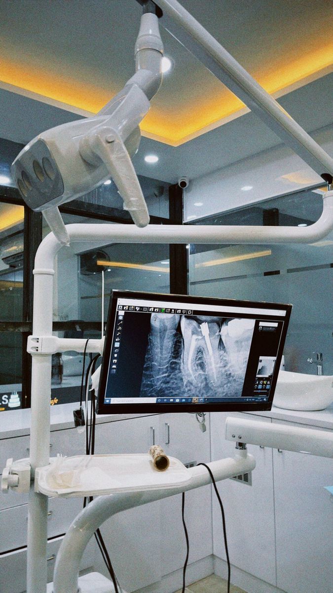 Dental Admissions Test, Dentistry Aesthetic Wallpaper, Dentistry Wallpaper, Dental Student Aesthetic, Dental Assistant Aesthetic, Dentistry Aesthetic, Dentist Career, Dental Aesthetic, Dental Assistant School