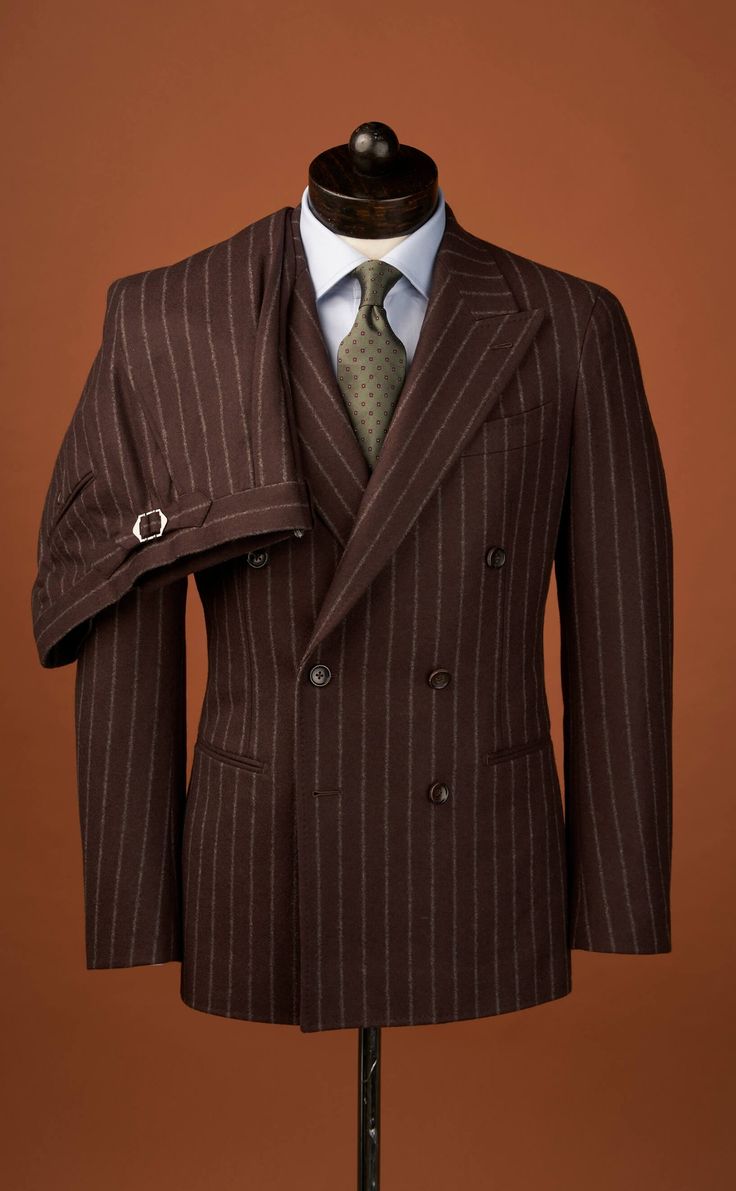 Chalk Stripe Suit, Gentleman Style Outfits, Stripe Suit, Dapper Mens Fashion, Brown Flannel, Suit Combinations, Flannel Suit, Classy Suits, Brown Suits