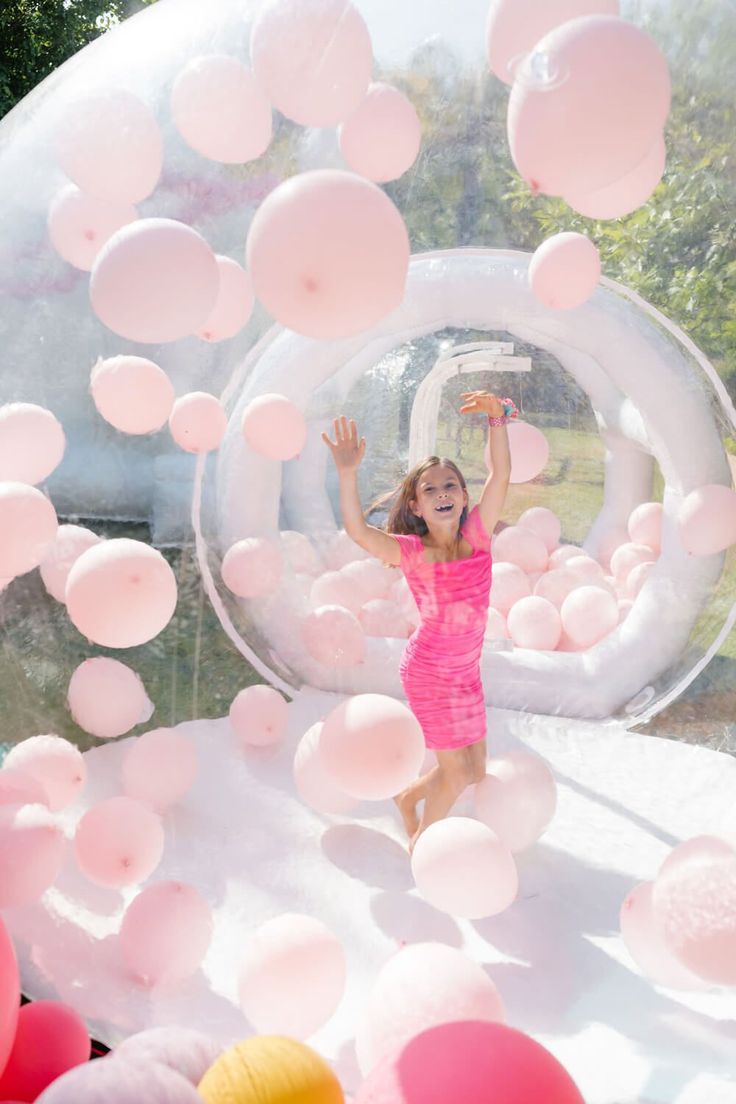 Bubble House Photoshoot, Bubble Bounce House, Bubble House Balloons, Bubble House Party, Sleep Under Party, Bubble Party Theme, Birthday Party Barbie, Boba Party, Birthday Hacks