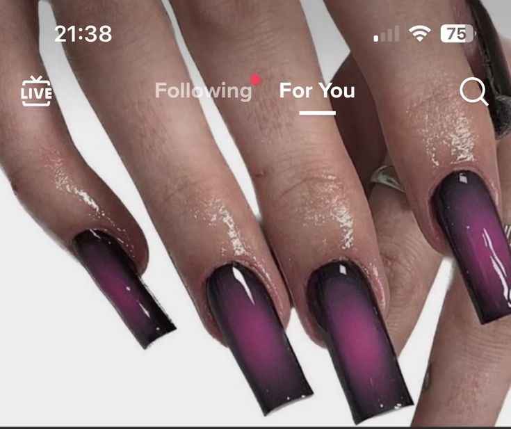 Black And Magenta Nails, Magenta And Black Nails, Black And Pink Aura Nails, Black Nail Sets, Black And Pink Nails, Pink And Black Nails, Magenta Nails, Handmade Nails, Art Designs Ideas