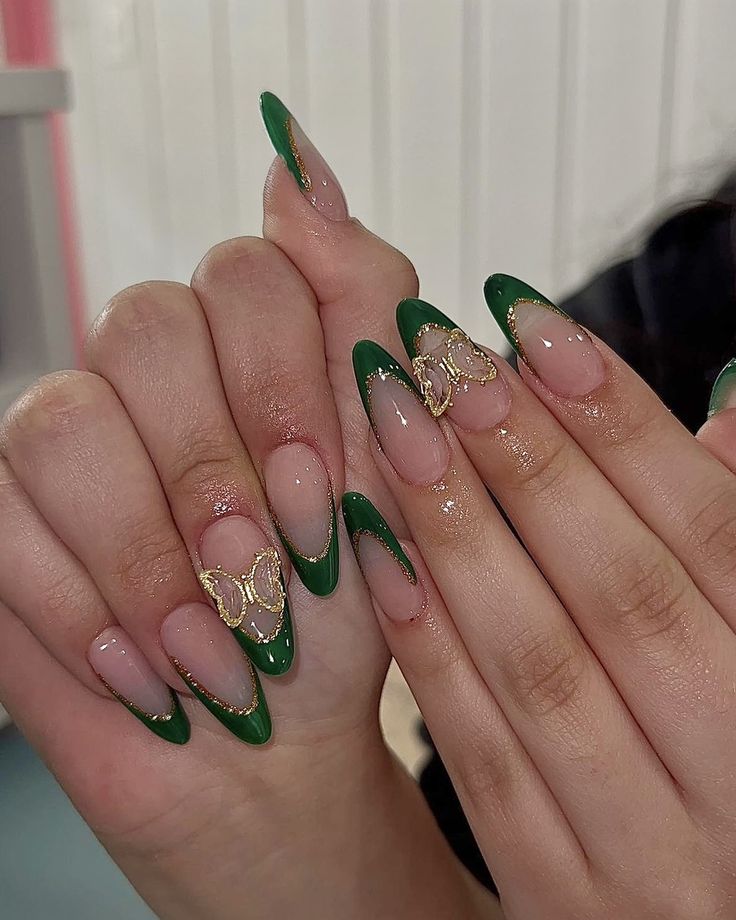 Quince Nails, Quinceanera Nails, Emerald Nails, Gold Acrylic Nails, Green Acrylic Nails, Dark Green Nails, Long Nail Designs, Bling Acrylic Nails, Christmas Nail