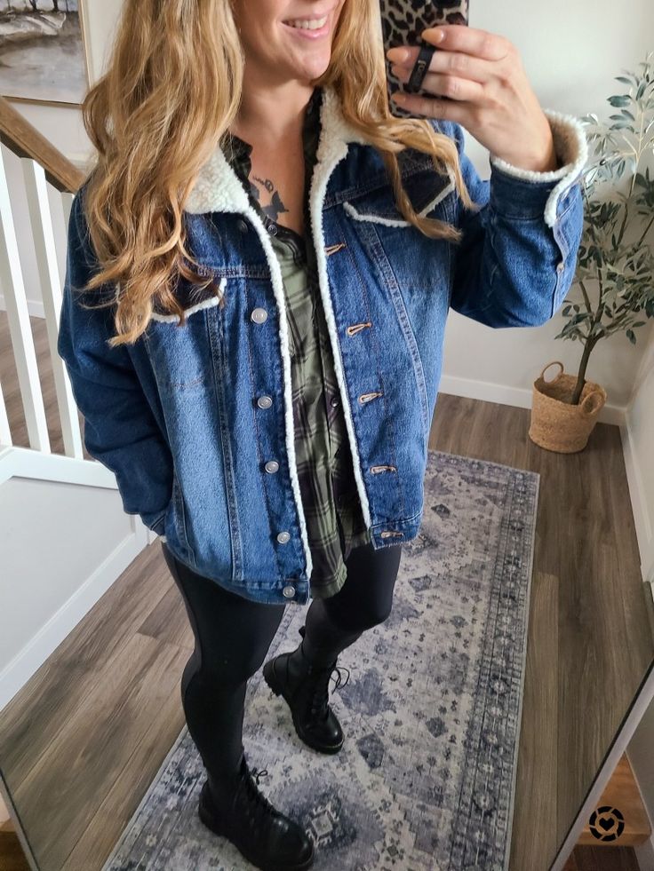 Fleece Jacket Outfit, Fleece Lined Denim Jacket, Fleece Denim Jacket, Denim Jacket Outfit, Walmart Fashion, Lined Denim Jacket, Carhartt Jacket, Jacket Outfit, Casual Style Outfits