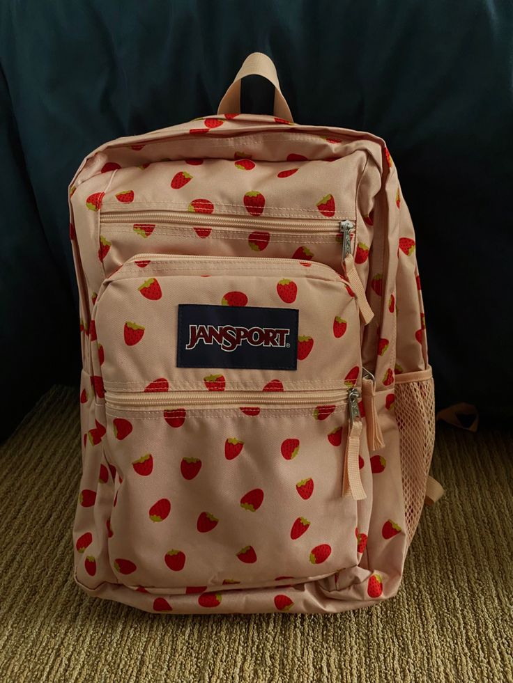 Jansport School Bags, Strawberry Backpack, Back To School Aesthetic, Mochila Jansport, Denim Diy Clothes, Uni Bag, Y2k Handbag, Silly Clothes, Aesthetic Fall