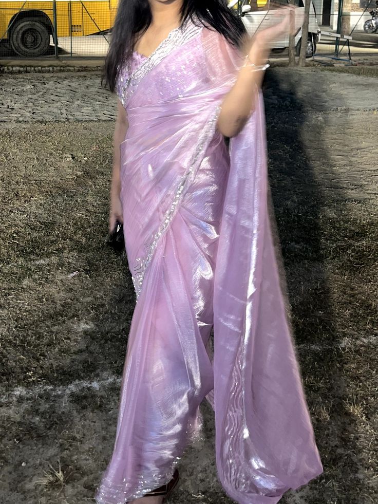 Iridescent Saree, Myntra Saree For Farewell, Lilac Saree Lavender, Pastel Saree For Farewell, Pink Saree Aesthetic, Pastel Colour Saree, Farewell Sarees For Teens, Saree Farewell, Pastel Saree