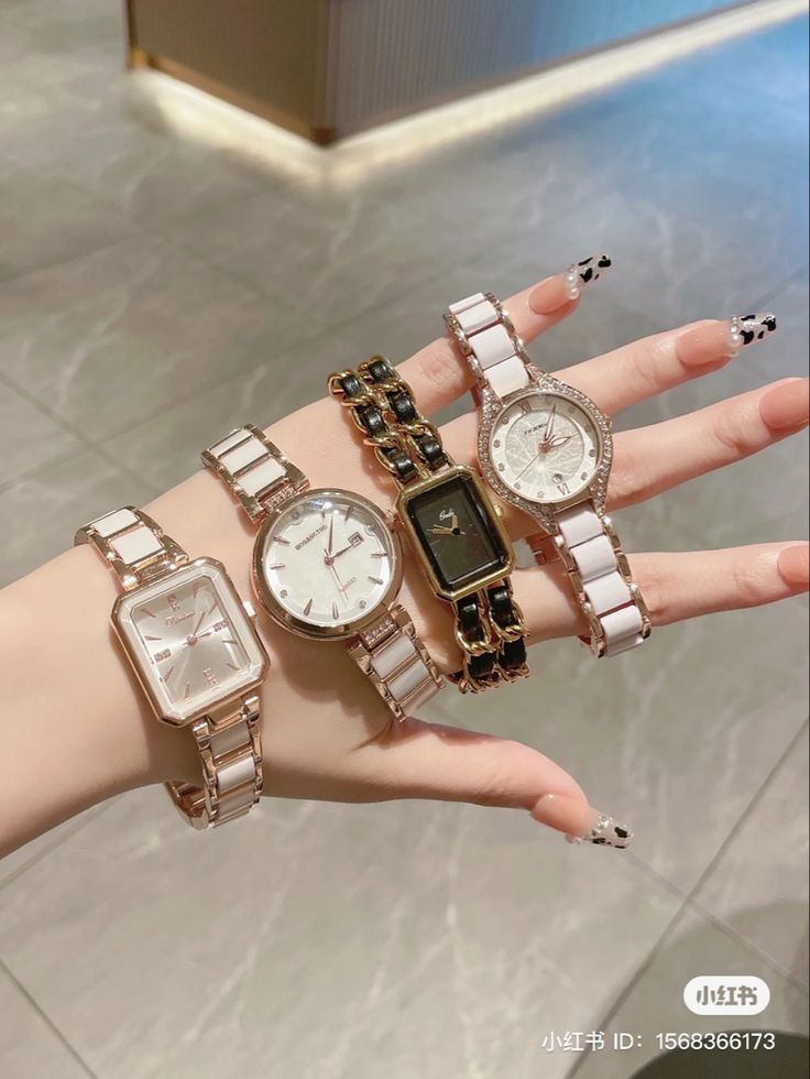 Trendy Watches Women, Elegant Watches Women, Pretty Watches, Trendy Watches, Fancy Watches, Cute Watches, Expensive Jewelry Luxury, Fancy Jewellery Designs, Luxe Jewelry