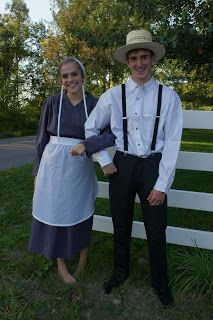 All things Amish: Costumes! Amish Costume, Dark Academia Outfits Men, Amish Clothes, Amish Dress, Amish Clothing, Amish Lifestyle, Amish Living, Easy College Halloween Costumes, Amish Men