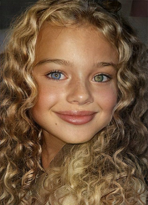 Curly Hair Baby, Blonde Hair Green Eyes, Blonde Kids, Blonde Babies, Girl With Green Eyes, Rare Features, Kids Curly Hairstyles, Blonde Curly Hair, Blonde Hair Blue Eyes