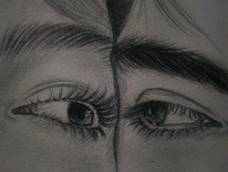 a pencil drawing of two eyes, one with long lashes and the other with short eyelashes