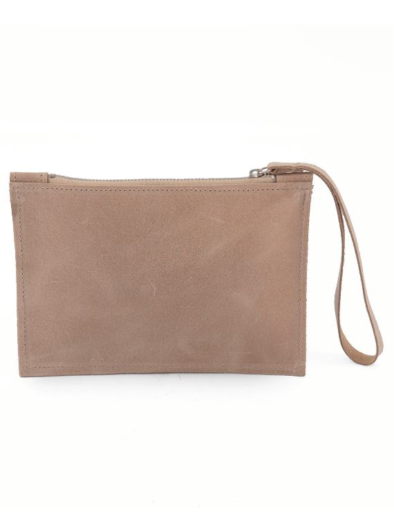 ▼Leather Wristlet Pouch This is the perfect day-to-night bag for you! The sleek and stylish Leather Wristlet Pouch is made from top quality genuine Italian leather, with an elegant silky finish. This beautiful accessory can hold everything needed without looking bulky or cluttered.This top zip is so easy to open and shut. It also has a single main compartment lined with simple, clean lines that will keep your belongings safe.Keep your essentials in order with this leather wristlet pouch. With a Leather Wristlet With Zipper Pouch For Daily Use, Leather Wrist Strap Pouch For Daily Use, Classic Bags With Wrist Strap For Everyday Use, Classic Bags With Wrist Strap For Daily Use, Formal Leather Bag With Wrist Strap, Leather Wristlet For Daily Use, Elegant Rectangular Clutch With Zipper Pocket, Leather Travel Wristlet Pouch, Everyday Leather Bag With Wrist Strap