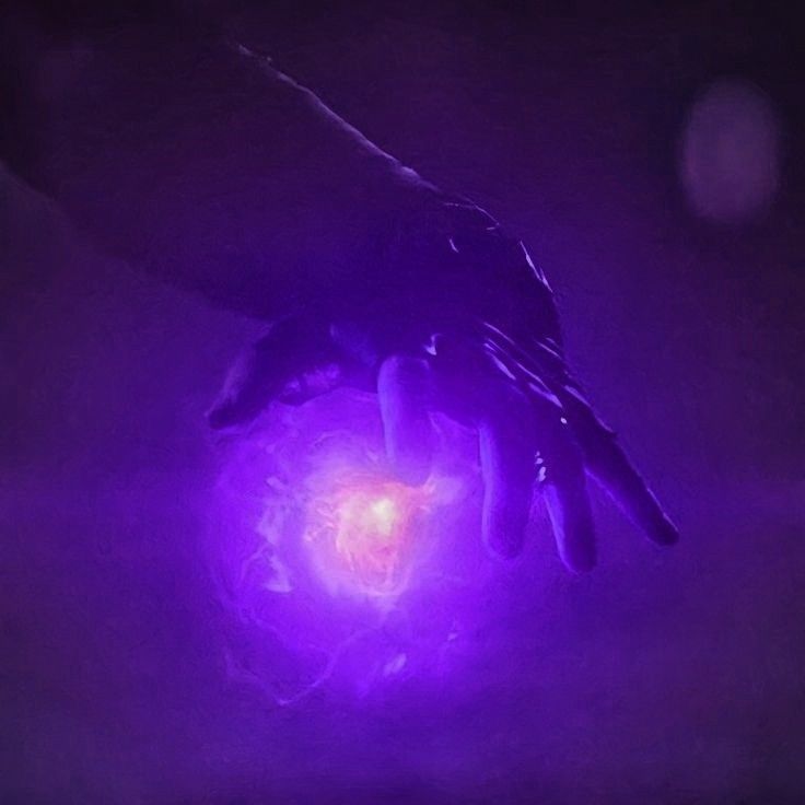 Purple Hero Aesthetic, Purple Superpowers Aesthetic, Ravens Powers, Purple Energy Powers, Wanda Powers Purple, Purple Superpowers, Raven Powers, Purple Powers Aesthetic, Crown Outfit