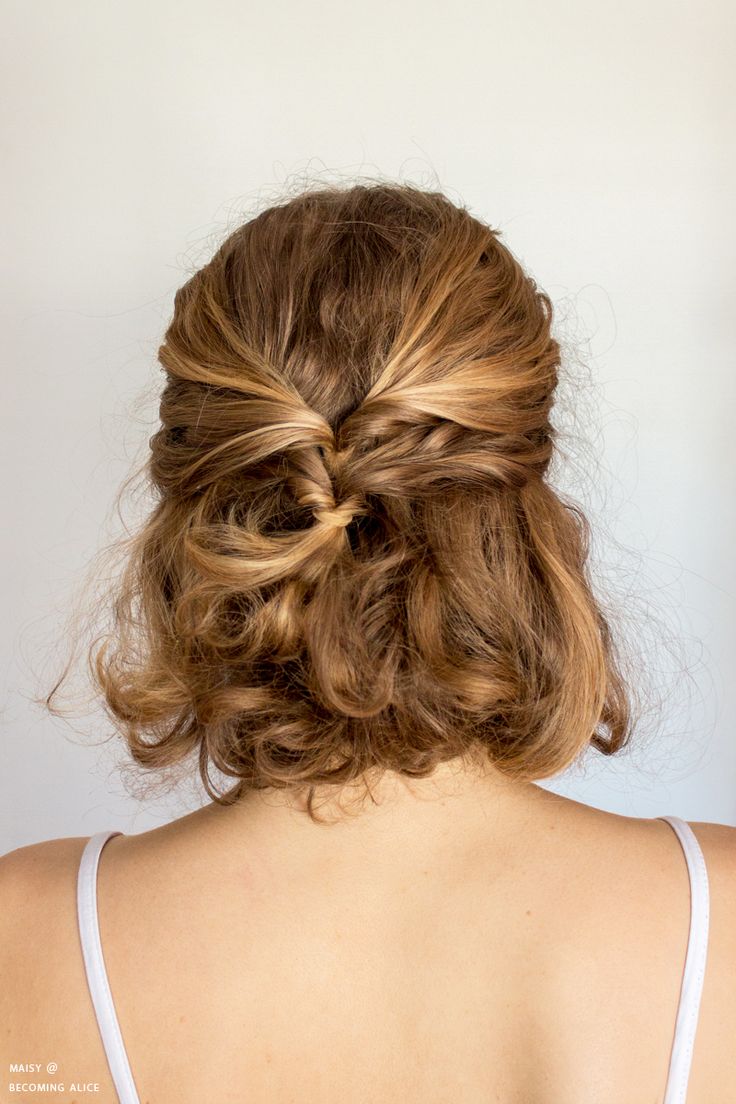 Homecoming Shoulder Length Hairstyles, Hairdos For Chin Length Hair, Easy Hairstyle Shoulder Length Hair, Shoulder Length Hair Hairdos, Gala Hairstyle Shoulder Length, Med Length Hair Up Dos, Shoulder Length Homecoming Hairstyles, Prom Short Hairstyles Shoulder Length, Shoulder Length Hair Styles Wedding