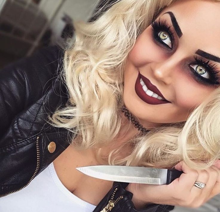 Tiffany Halloween Costume Maquillage Halloween Clown, Bride Of Chucky Makeup, Chucky Makeup, Bride Of Chucky Costume, Vampire Makeup Halloween, Make Up Diy, Makeup Zombie, Makeup Clown, Chucky Costume