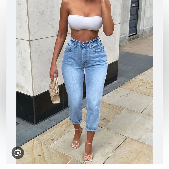 Casual Date Nights, Casual Outwear, Jeans Light Blue, Women Heels, Stylish Jeans, Model Outfits, 60 Fashion, Jeans Fashion, Casual Date