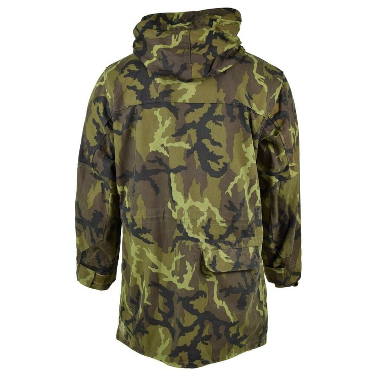 Military Hunting Outerwear With Pockets, Casual Hunting Parka With Pockets, Casual Parka With Pockets For Hunting, Khaki Parka With Flap Pockets For Streetwear, Khaki Streetwear Parka With Flap Pockets, Military Style Hunting Outerwear With Multiple Pockets, Military Hooded Outerwear With Flap Pockets, Utility Hunting Windbreaker For Fall, Military Outerwear With Flap Pockets For Hunting