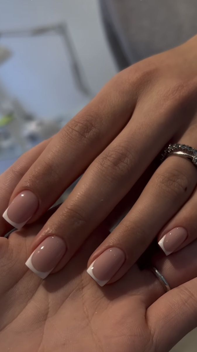 Bridal Nails Wedding Elegant French, Natural Nails Manicure, Bridesmaids Nails, Nagellack Trends, Wow Nails, Basic Nails, Work Nails, Casual Nails, 2025 Vision