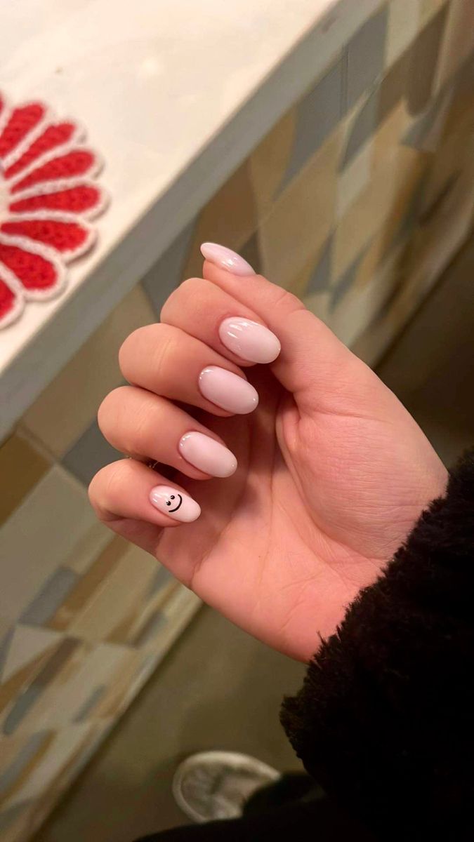 #milkynails #smile #nailsart #nailsofinstagram #nailsdesign #nails Nails Smile Design, Smile Nails Design, Smile Nail Art, Smile Nails, Smiley Nails, G Nails, Milky Nails, Cute Simple Nails, New Nail Designs