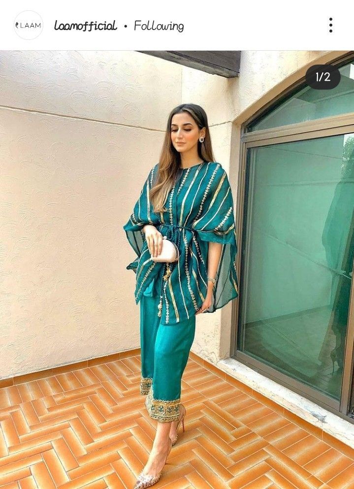 Style Outfits Summer, Simple Suits, Designs Clothes, Summer Vibes Aesthetic, Gala Design, Patron Vintage, Kaftan Designs, Pakistani Clothes, Designer Kurti Patterns