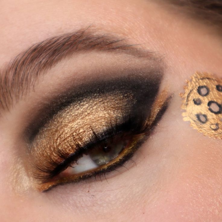 Steampunk Fashion Makeup, Steampunk Costume Makeup, Steampunk Make Up Ideas, Steampunk Eye Makeup, Easy Steampunk Makeup, Steam Punk Makeup Ideas, Steampunk Makeup And Hair, Punk Makeup Eyes, Steampunk Makeup Ideas