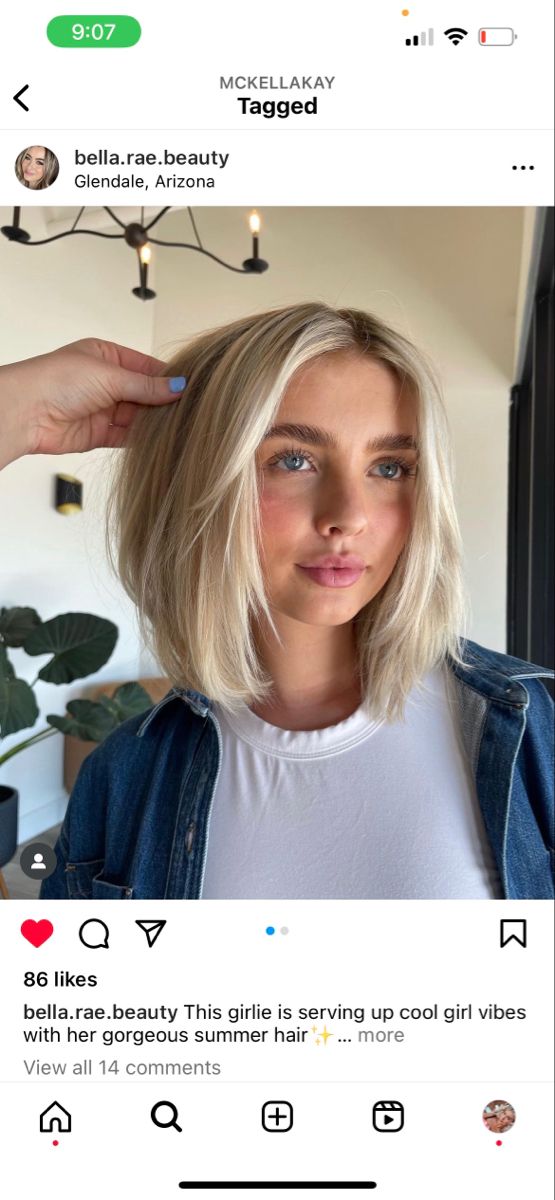 Curtain Bangs Short Hair Straight Blonde, Blond Choppy Bob, Blond Short Hair Curtain Bangs, Short Soft Blonde Hair, Short Hair With Soft Bangs, Bob With Light Layers, Short Blonde Hair Oval Face, Short Hair Face Framing Highlights, Short Blonde With Curtain Bangs