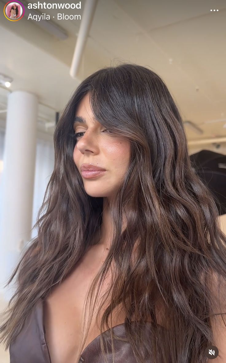 Golden Balayage On Dark Hair, Light Brown Balayage On Dark Hair, Black Hair Balayage, Balayage Hair Dark, Brunette Balayage Hair, Brown Hair Balayage, Cut Her Hair, Light Brown Hair, Brunette Hair