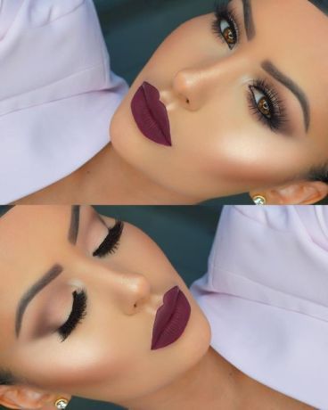 20 Christmas Makeup Looks Perfect For Any Holiday Party - Society19 Burgundy Lipstick, Flot Makeup, Makeup Tip, Beauty Make-up, Unique Makeup, Makijaż Smokey Eye, Makeup Hacks, Christmas Makeup, Maquillaje Natural