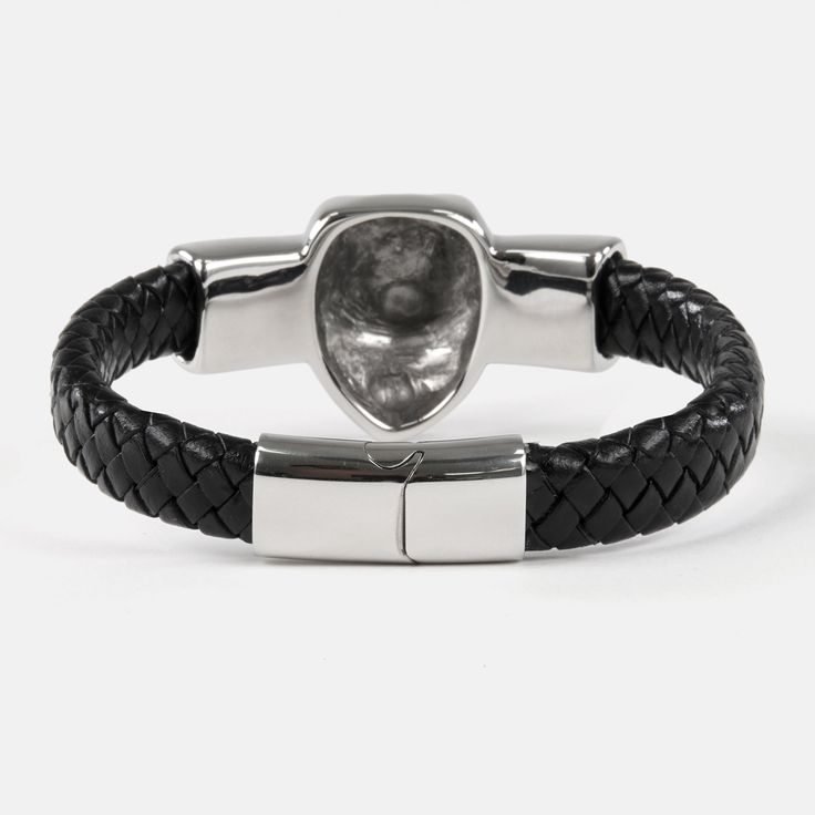 Discover the elegance of the Silver Lion 1/2 Inch Leather Bracelet, a perfect fusion of style and durability. Hand-finished with care, this genuine leather bracelet features solid stainless steel elements, making it an exceptional choice for men who appreciate unique, high-quality jewelry. Crafted for those with discerning taste, this bracelet showcases perfect craftsmanship that ensures longevity while maintaining a modern aesthetic. Its sleek design is not only stylish but also affordable, pro Modern Leather Bracelet With Stainless Steel Clasp For Business, Modern Leather Bracelet With Metal Black Band, Modern Metal Leather Bracelet With Black Band, Modern Leather Bracelet With Black Band, Adjustable Silver Leather Bracelet With Stainless Steel Clasp, Modern Metal Jewelry With Black Band, Modern Stainless Steel Jewelry With Black Band, Silver Metal Bracelets With Leather Strap, Silver Leather Bracelet With Stainless Steel Clasp