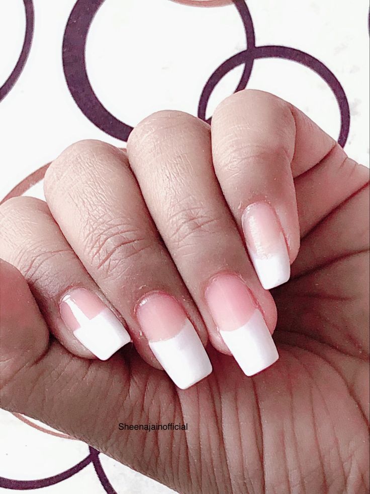 Here is step by step guide to apply fake nail tips Daisy Nail Art, Fake Nail Tips, Acrylic Nails At Home, Kiss Nails, Gel Nail Tips, Nails Tips, Pretty Gel Nails, Nail Art Videos, Fake Nail