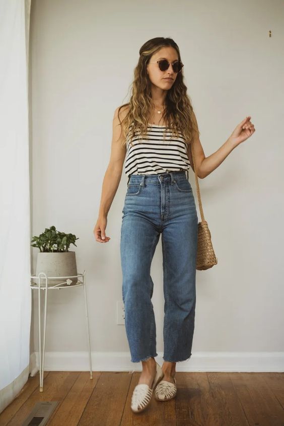 Daily Look 6.30.23 - Stitch & Salt Elevated Basics Outfit Summer, Minimalist Spring Outfits 2024, Wide Leg Jeans Summer Outfit, Fitted Tops Outfit, Anthropologie Style Outfit, Professor Clothes, Chilly Summer Outfit, Chilly Spring Outfits, Summer Jeans Outfit